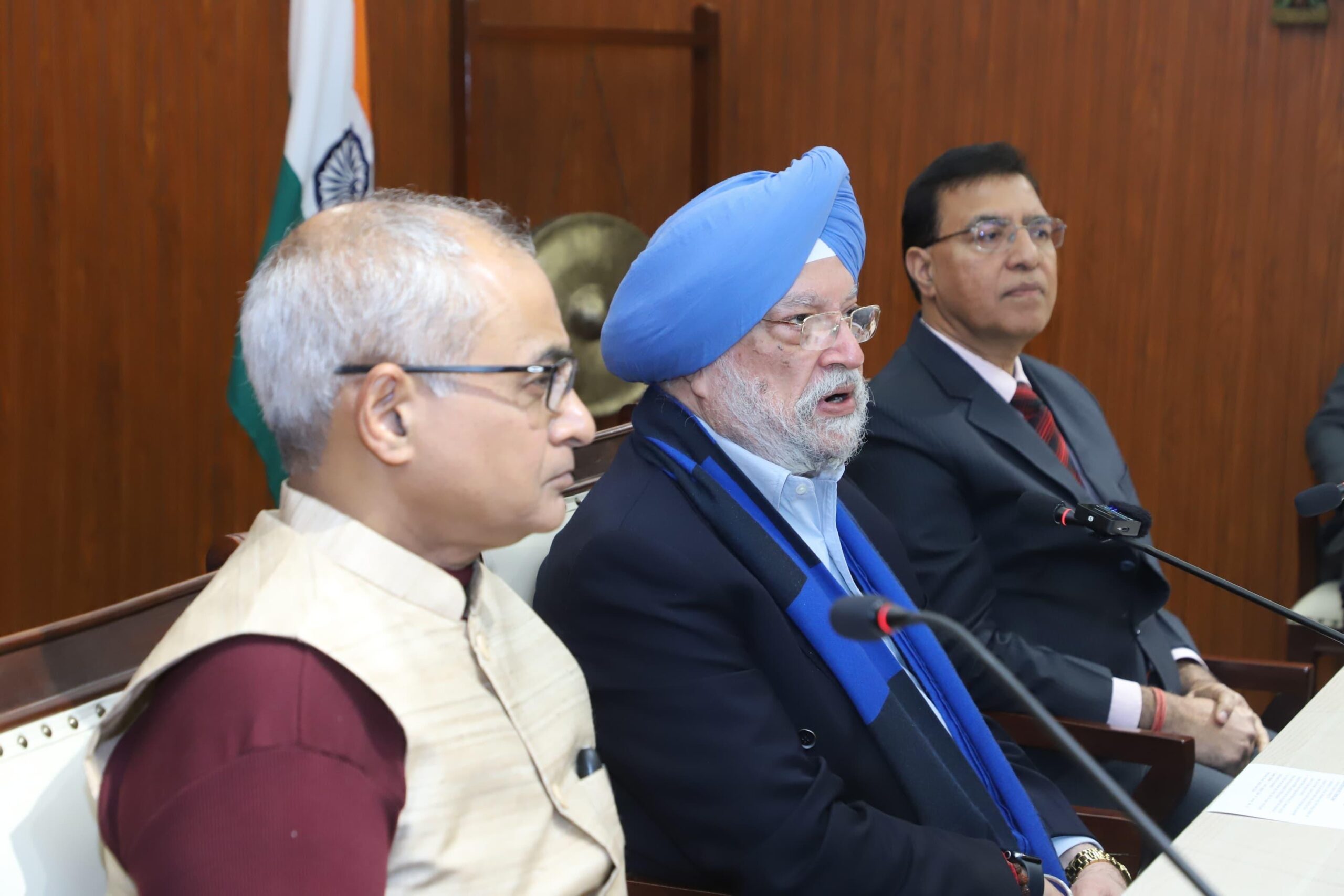 nteracted with members of the media fraternity and briefed them on the forthcoming India Energy Week 2026.