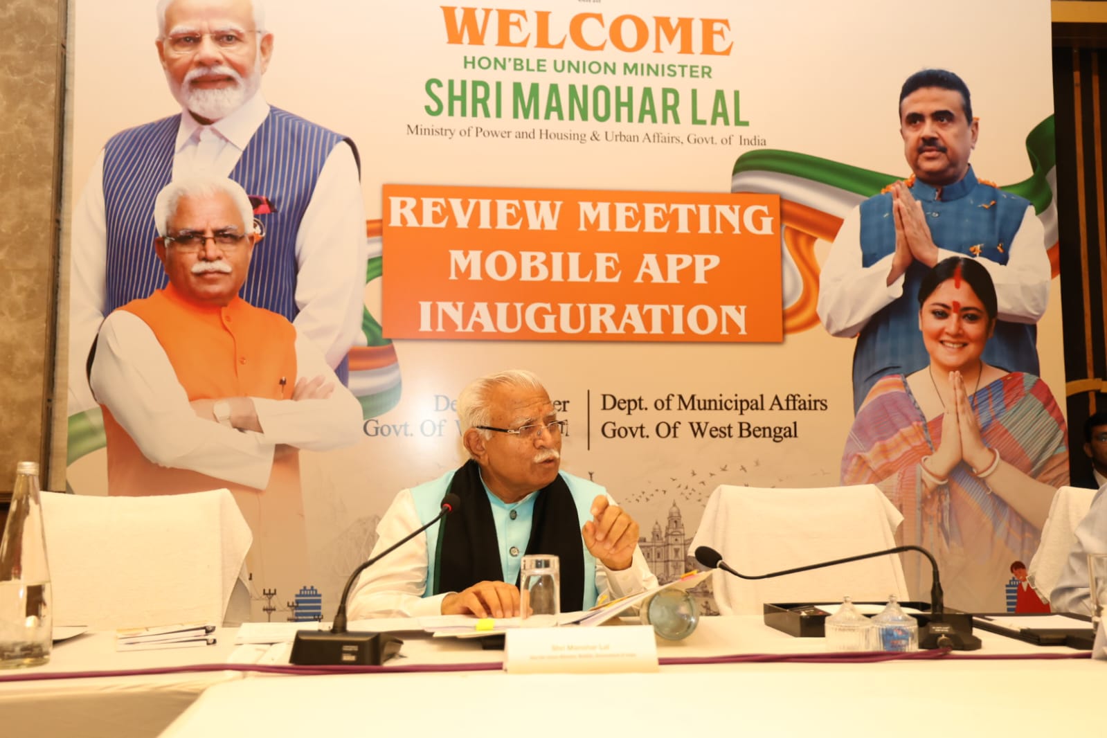 Manohar Lal, Power Minister Launched the #SwachhaApp Pilot Project in Kolkata today alongside the Hon’ble Chief Minister of West Bengal, Shri @SuvenduWB Ji, and Minister for Municipal Affairs, @paulagnimitra1 Ji.